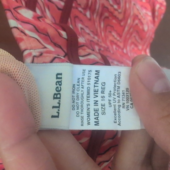 L.L Bean Red Flattering One Piece Swimsuit Size 16 - Picture 2 of 7